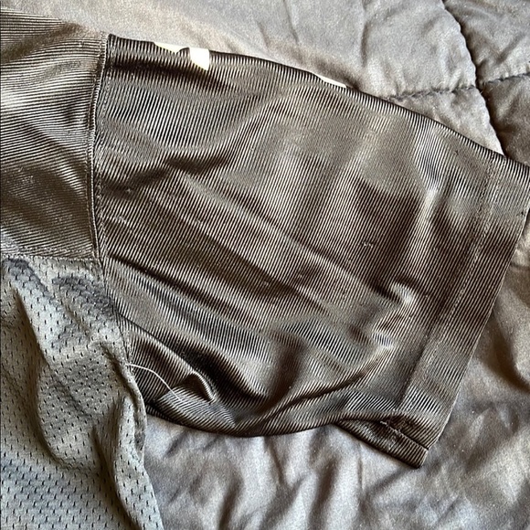 Raiders jersey - Picture 4 of 5